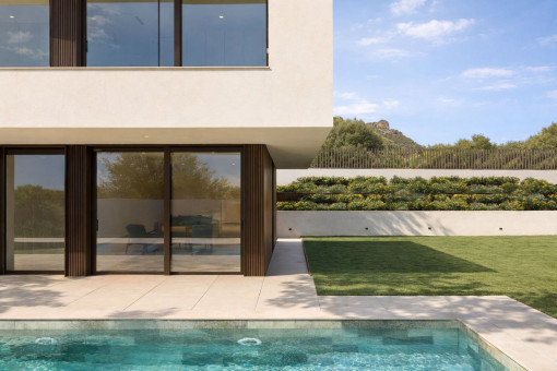 Terrasse und Poolbereich