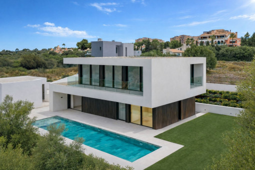 Moderne Villa mit Pool