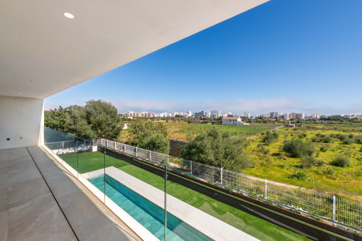 Privater Balkon eines der Schalfzimmer im Obergeschoss