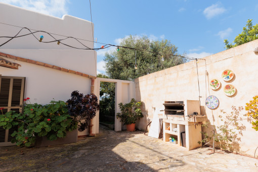 Terrasse mit Grillbereich