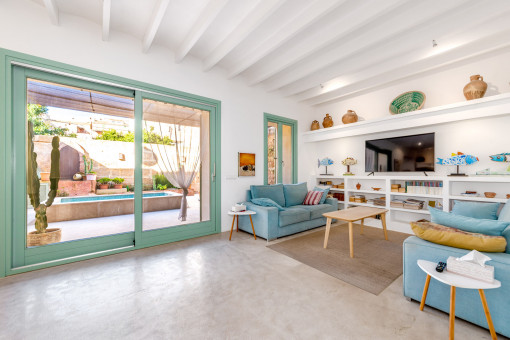 Renoviertes Stadthaus mit Pool und Garage in Sineu