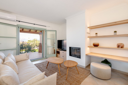 Wohnbereich mit Kamin