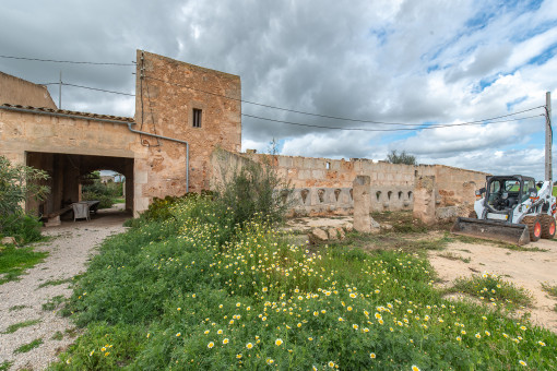 Mühle und Poolterasse