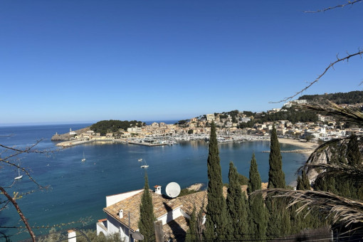 Panoramablick auf die Bucht