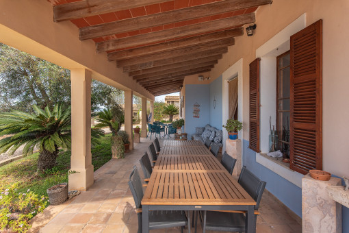 Überdachte Terrasse