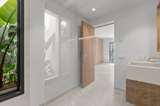 Badezimmer mit Lichtschacht