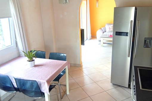 Küche und Essbereich