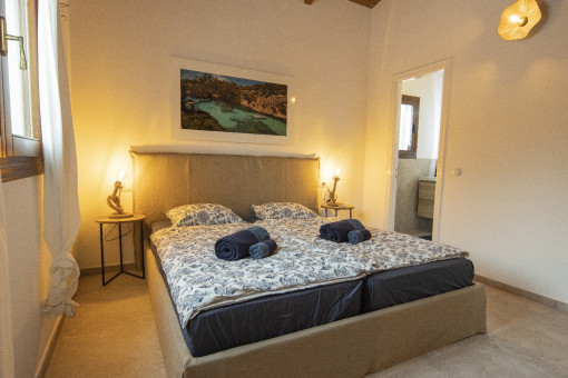 Schlafzimmer mit Bad enSuite