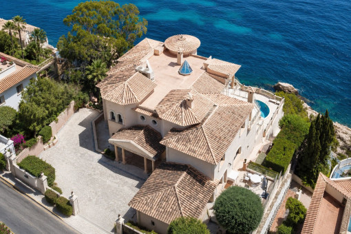 Villa mit unverbaubarem Meerblick