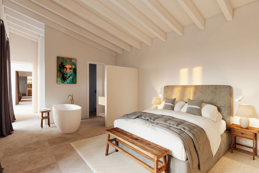 Schlafzimmer mit ruhigem mediterranem Ambiente