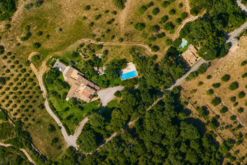 Vogelperspektive der Finca in Capdepera mit Gästehaus
