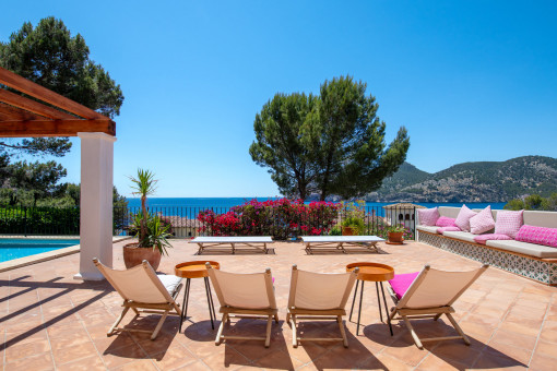 Terrasse mit atemberaubendem Meerblick 