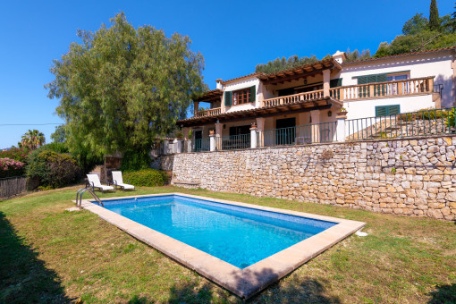 Schönes mallorquinisches Landhaus, mit hervorragender Aussicht, Privatsphäre und Pool