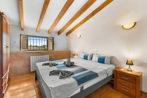 Erstes Schlafzimmer im Obergeshoss