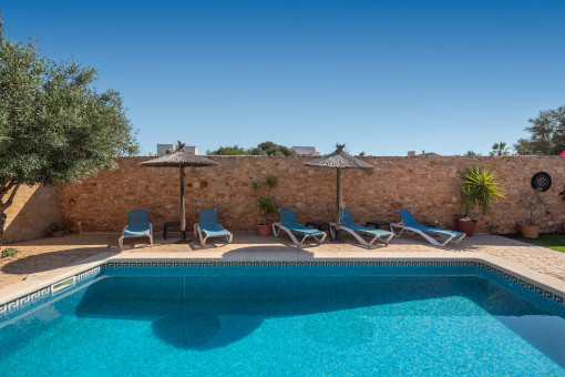 Garten und Pool