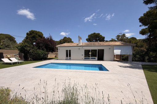 Pool - Terrassenbereich 