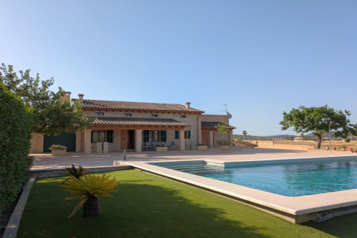 Stilvolle Finca mit Pool in ländlicher Lage unweit des hübschen Dorfes Sineu