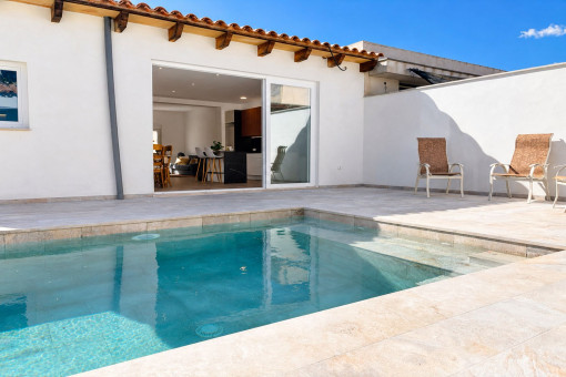 Modernes Stadthaus mit Pool und  Garage in Llucmajor zur Langzeitmiete