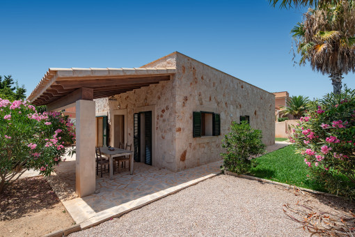 Komplett saniertes Haus in zweiter Meereslinie mit Meerblick in Es Cap des Moro