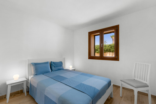 Erstes Schlafzimmer