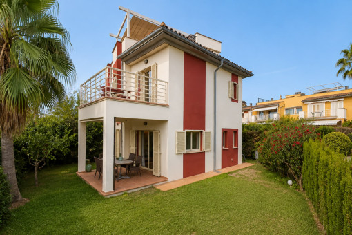 Haus mit privatem Garten und Terrasse