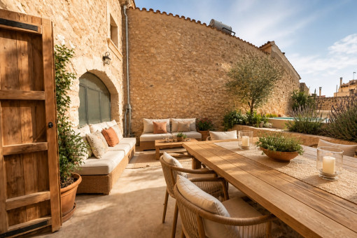 Komplett sanierte Finca mit Pool und Tramuntana-Panorama in Búger