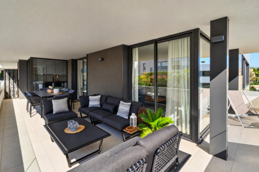 Großzügige Terrasse