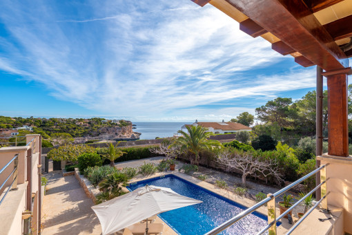 Traditionelle Villa mit spektakulärem Weitblick auf die Küste von Cala Santanyi