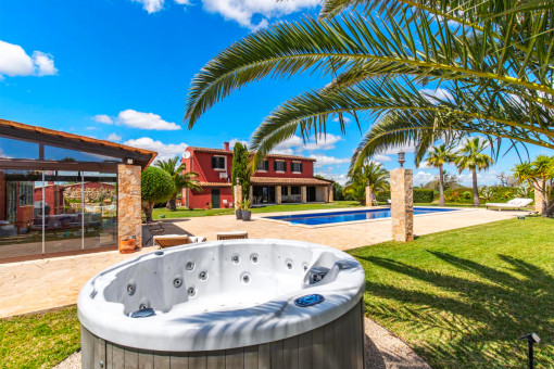 Jacuzzi