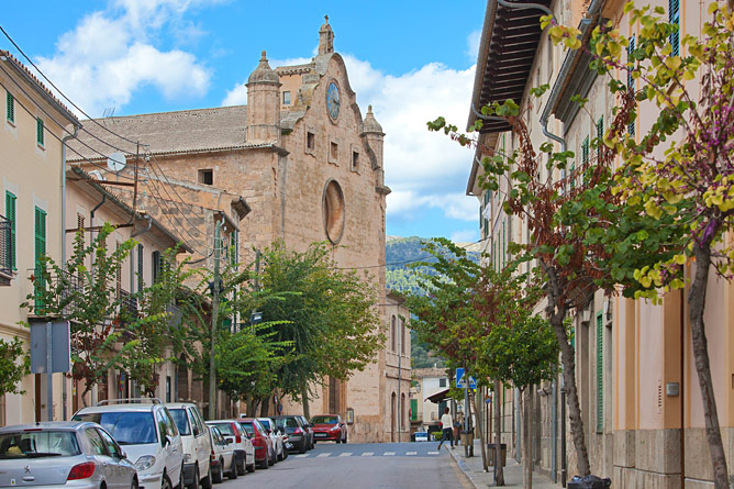 Calle Pral in Bunyola