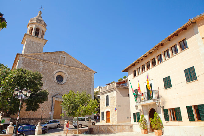 Plaza Mayor in Mancor de la Vall