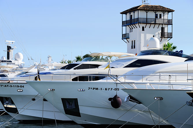 Yachten im Hafen von Portals Nous