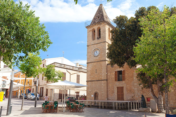 Plaza in Son Servera